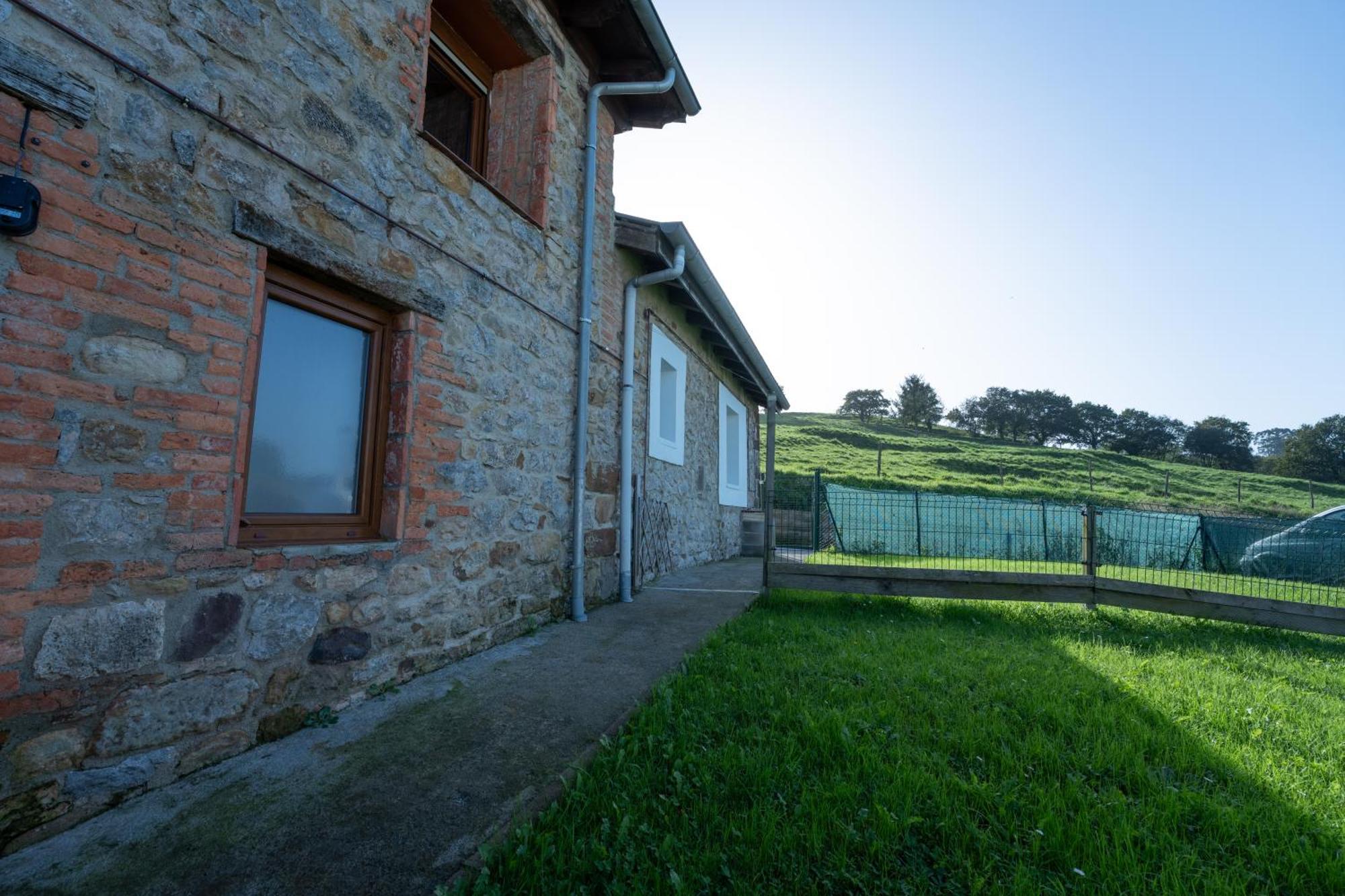 Villa La Casita Del Puente Viejo à Oruna Extérieur photo